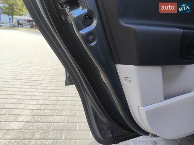Сірий Кіа Сід, об'ємом двигуна 1.6 л та пробігом 250 тис. км за 5400 $, фото 5 на Automoto.ua
