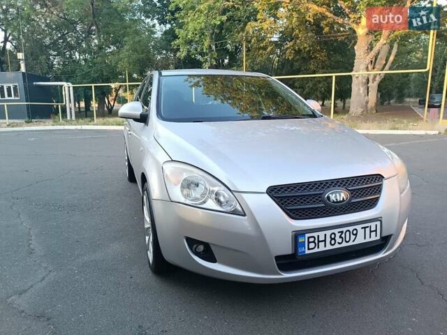 Серый Киа Сид, объемом двигателя 2 л и пробегом 320 тыс. км за 7000 $, фото 34 на Automoto.ua