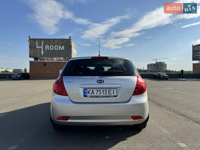 Серый Киа Сид, объемом двигателя 1.6 л и пробегом 134 тыс. км за 4900 $, фото 5 на Automoto.ua