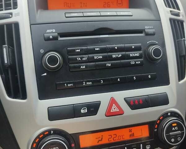 Серый Киа Сид, объемом двигателя 2 л и пробегом 320 тыс. км за 7000 $, фото 38 на Automoto.ua