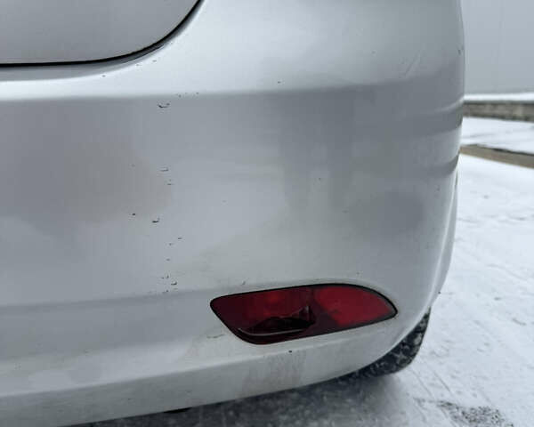 Серый Киа Сид, объемом двигателя 1.4 л и пробегом 188 тыс. км за 3800 $, фото 13 на Automoto.ua