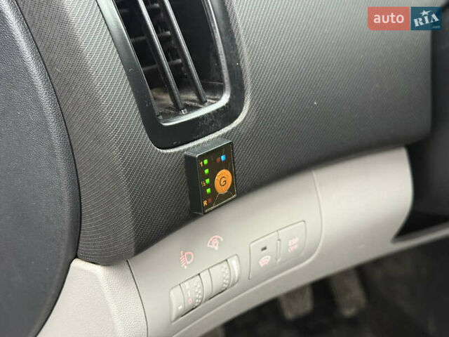 Серый Киа Сид, объемом двигателя 2 л и пробегом 191 тыс. км за 5700 $, фото 6 на Automoto.ua