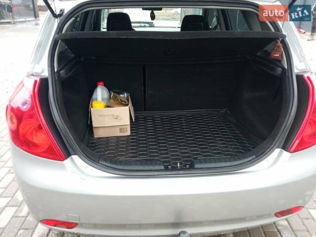 Серый Киа Сид, объемом двигателя 1.6 л и пробегом 147 тыс. км за 5800 $, фото 8 на Automoto.ua