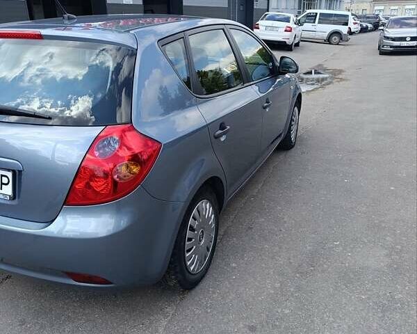 Сірий Кіа Сід, об'ємом двигуна 1.59 л та пробігом 230 тис. км за 6100 $, фото 7 на Automoto.ua