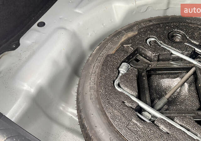 Серый Киа Сид, объемом двигателя 1.6 л и пробегом 216 тыс. км за 4800 $, фото 22 на Automoto.ua