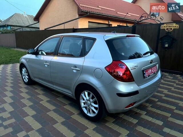 Киа Сид 2007 в Нежине на Automoto.ua Серый Киа Сид, объемом двигателя 2 л и пробегом 136 тыс. км за 7250 $, фото 8 на Automoto.ua