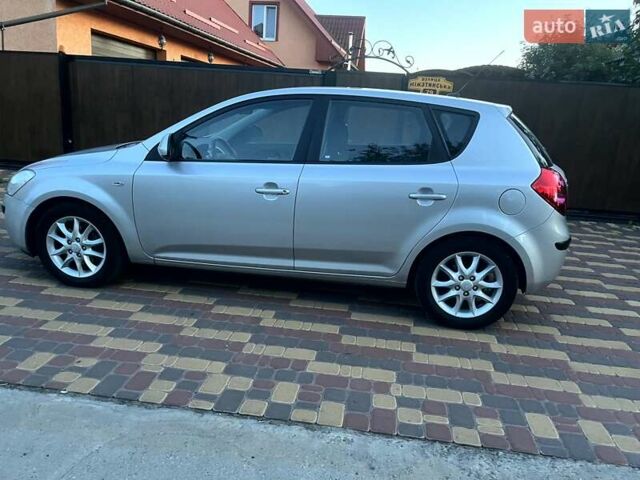 Серый Киа Сид, объемом двигателя 2 л и пробегом 136 тыс. км за 7250 $, фото 7 на Automoto.ua