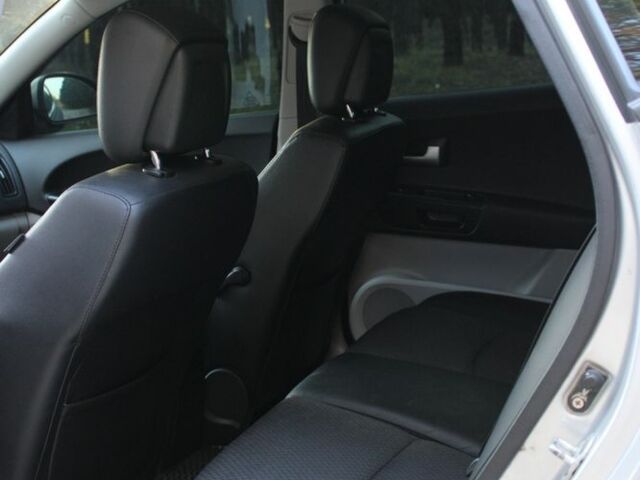 Серый Киа Сид, объемом двигателя 1.6 л и пробегом 240 тыс. км за 6800 $, фото 9 на Automoto.ua