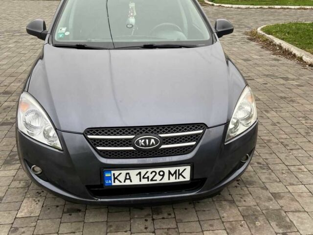 Сірий Кіа Сід, об'ємом двигуна 1.6 л та пробігом 500 тис. км за 3900 $, фото 1 на Automoto.ua