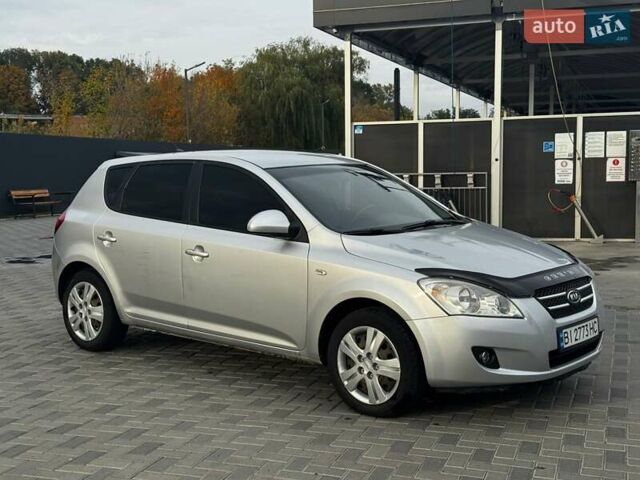 Серый Киа Сид, объемом двигателя 1.6 л и пробегом 230 тыс. км за 4900 $, фото 13 на Automoto.ua