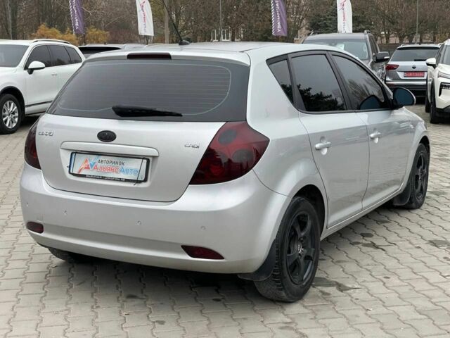 Сірий Кіа Сід, об'ємом двигуна 1.6 л та пробігом 244 тис. км за 5500 $, фото 6 на Automoto.ua