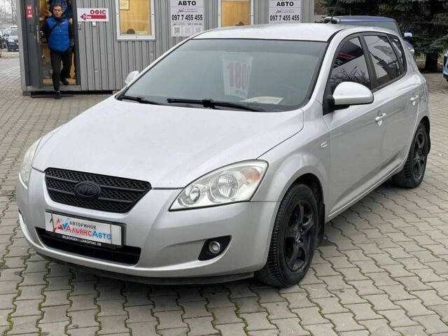 Сірий Кіа Сід, об'ємом двигуна 1.6 л та пробігом 244 тис. км за 5500 $, фото 2 на Automoto.ua