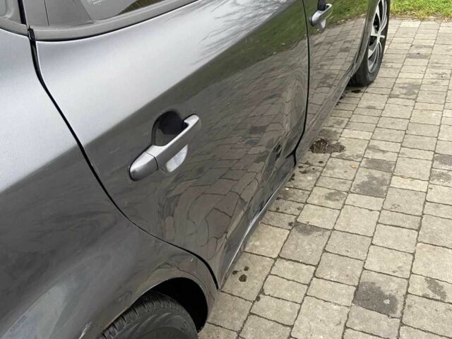 Сірий Кіа Сід, об'ємом двигуна 1.6 л та пробігом 500 тис. км за 3900 $, фото 4 на Automoto.ua