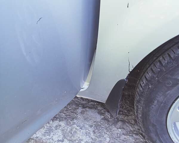 Серый Киа Сид, объемом двигателя 0 л и пробегом 239 тыс. км за 5800 $, фото 5 на Automoto.ua