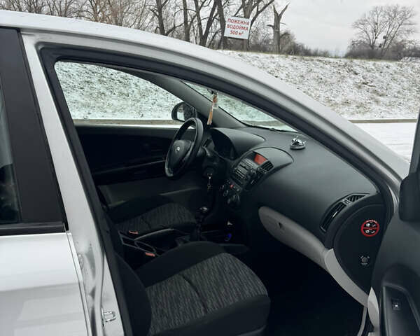 Серый Киа Сид, объемом двигателя 1.4 л и пробегом 188 тыс. км за 3800 $, фото 29 на Automoto.ua