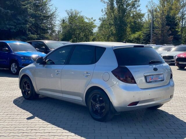 Серый Киа Сид, объемом двигателя 1.6 л и пробегом 244 тыс. км за 5700 $, фото 4 на Automoto.ua