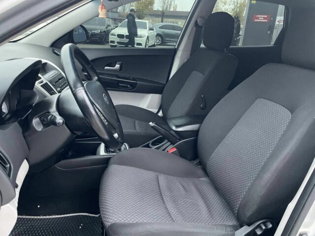 Сірий Кіа Сід, об'ємом двигуна 1.6 л та пробігом 244 тис. км за 5500 $, фото 13 на Automoto.ua