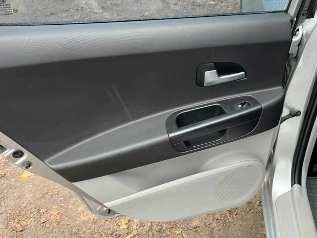 Серый Киа Сид, объемом двигателя 1.6 л и пробегом 227 тыс. км за 5590 $, фото 18 на Automoto.ua