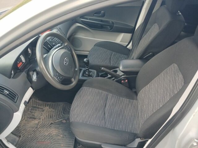 Киа Сид 2007 в Кривом Роге на Automoto.ua Серый Киа Сид, объемом двигателя 1.4 л и пробегом 221 тыс. км за 5500 $, фото 10 на Automoto.ua