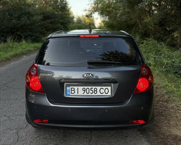 Сірий Кіа Сід, об'ємом двигуна 1.98 л та пробігом 207 тис. км за 6600 $, фото 9 на Automoto.ua