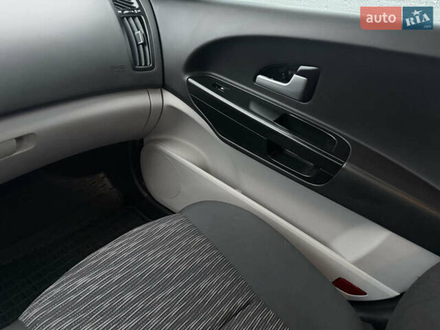 Серый Киа Сид, объемом двигателя 1.59 л и пробегом 218 тыс. км за 6750 $, фото 17 на Automoto.ua