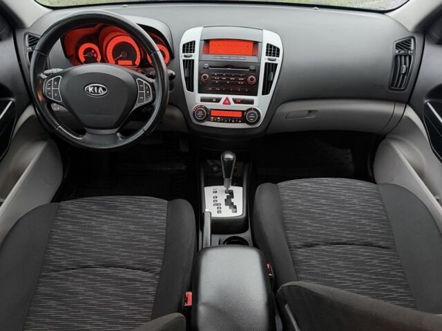 Серый Киа Сид, объемом двигателя 1.6 л и пробегом 218 тыс. км за 6750 $, фото 4 на Automoto.ua