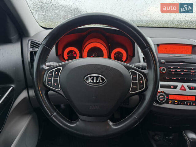 Серый Киа Сид, объемом двигателя 1.59 л и пробегом 218 тыс. км за 6750 $, фото 15 на Automoto.ua