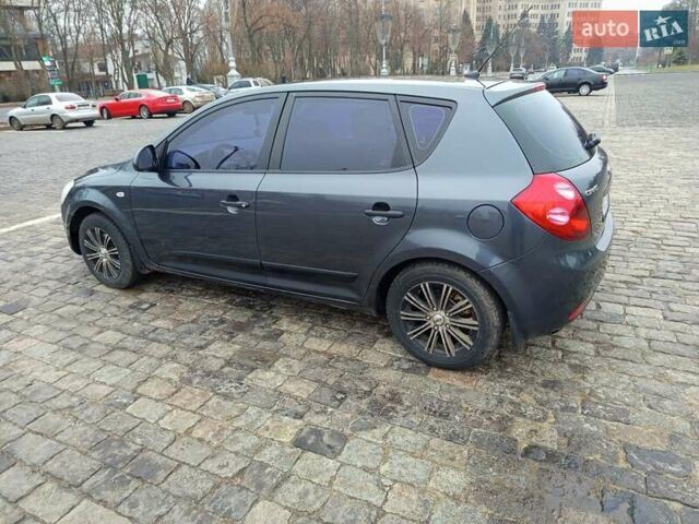 Киа Сид 2008 в Харькове на Automoto.ua Серый Киа Сид, объемом двигателя 1.59 л и пробегом 240 тыс. км за 5900 $, фото 6 на Automoto.ua