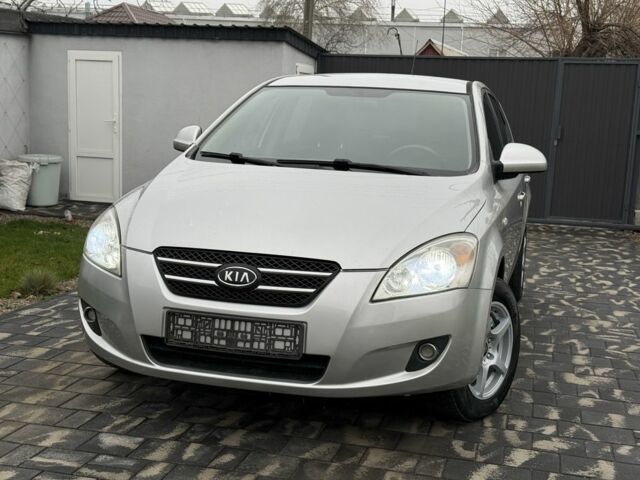 Серый Киа Сид, объемом двигателя 2 л и пробегом 191 тыс. км за 5700 $, фото 5 на Automoto.ua