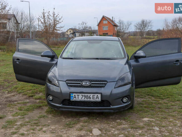 Серый Киа Сид, объемом двигателя 1.59 л и пробегом 211 тыс. км за 7000 $, фото 9 на Automoto.ua