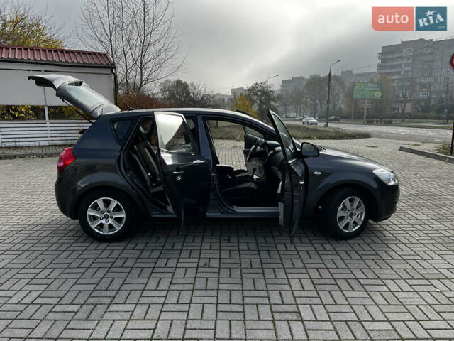 Сірий Кіа Сід, об'ємом двигуна 1.59 л та пробігом 240 тис. км за 4700 $, фото 8 на Automoto.ua