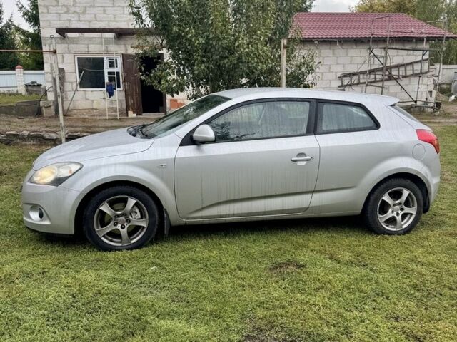 Серый Киа Сид, объемом двигателя 0 л и пробегом 234 тыс. км за 5500 $, фото 3 на Automoto.ua