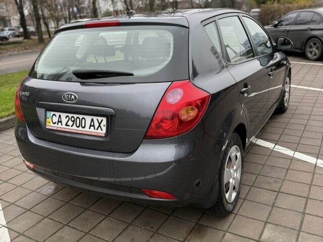 Серый Киа Сид, объемом двигателя 1.4 л и пробегом 95 тыс. км за 6800 $, фото 2 на Automoto.ua