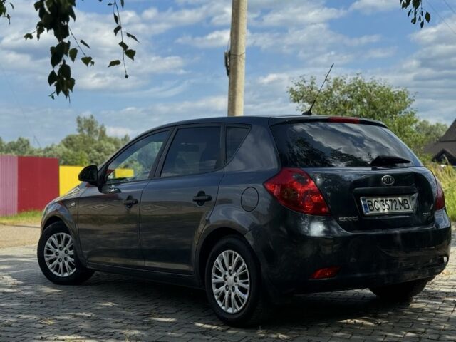 Сірий Кіа Сід, об'ємом двигуна 1.6 л та пробігом 308 тис. км за 4099 $, фото 2 на Automoto.ua