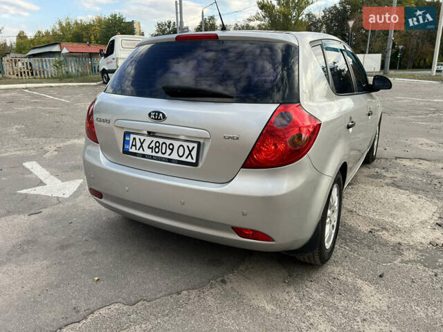 Серый Киа Сид, объемом двигателя 1.58 л и пробегом 219 тыс. км за 5100 $, фото 11 на Automoto.ua