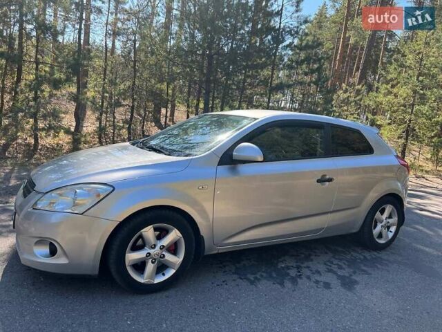 Сірий Кіа Сід, об'ємом двигуна 1.4 л та пробігом 297 тис. км за 4500 $, фото 8 на Automoto.ua