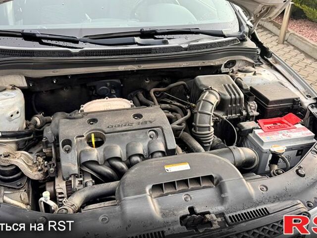 Сірий Кіа Сід, об'ємом двигуна 1.6 л та пробігом 216 тис. км за 5900 $, фото 3 на Automoto.ua