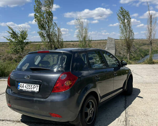 Сірий Кіа Сід, об'ємом двигуна 1.4 л та пробігом 176 тис. км за 5800 $, фото 4 на Automoto.ua