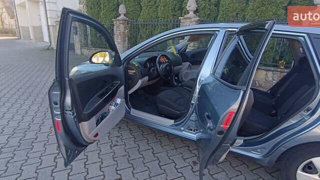 Серый Киа Сид, объемом двигателя 1.4 л и пробегом 20 тыс. км за 4600 $, фото 5 на Automoto.ua