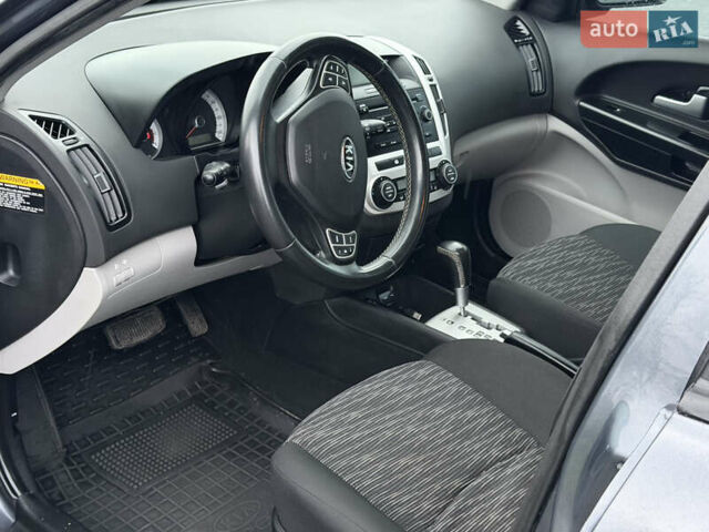 Серый Киа Сид, объемом двигателя 1.59 л и пробегом 218 тыс. км за 6750 $, фото 11 на Automoto.ua