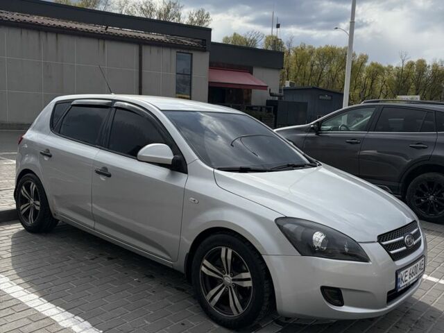 Серый Киа Сид, объемом двигателя 1.6 л и пробегом 148 тыс. км за 5799 $, фото 3 на Automoto.ua