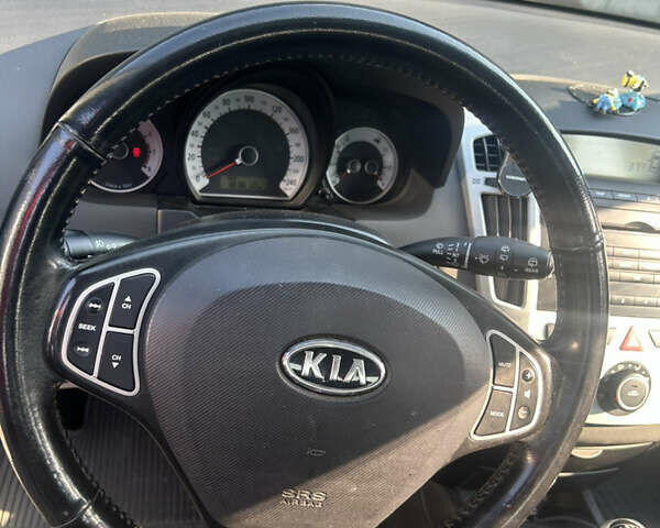 Сірий Кіа Сід, об'ємом двигуна 1.59 л та пробігом 183 тис. км за 5899 $, фото 2 на Automoto.ua