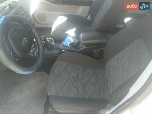 Серый Киа Сид, объемом двигателя 1.4 л и пробегом 130 тыс. км за 5900 $, фото 4 на Automoto.ua