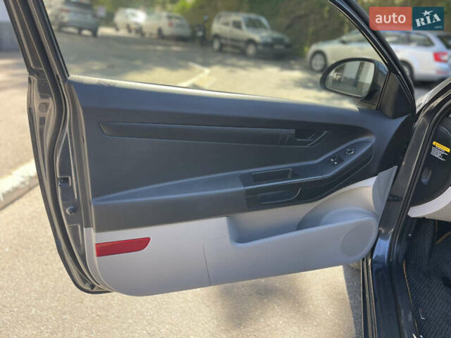 Сірий Кіа Сід, об'ємом двигуна 1.6 л та пробігом 224 тис. км за 5300 $, фото 3 на Automoto.ua