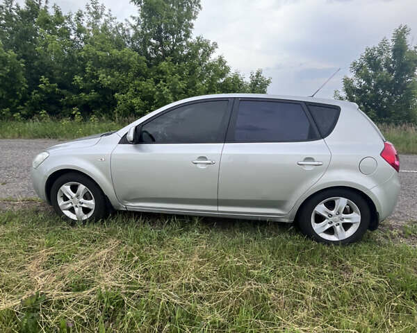 Сірий Кіа Сід, об'ємом двигуна 1.6 л та пробігом 230 тис. км за 5500 $, фото 15 на Automoto.ua