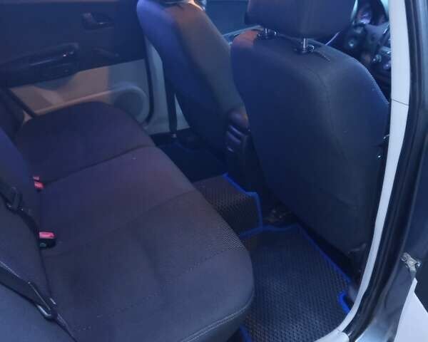 Киа Сид 2008 в Харькове на Automoto.ua Серый Киа Сид, объемом двигателя 1.59 л и пробегом 240 тыс. км за 5900 $, фото 9 на Automoto.ua