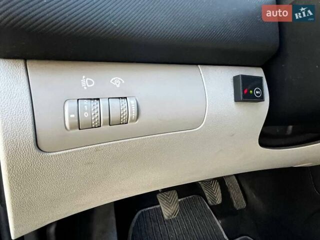 Сірий Кіа Сід, об'ємом двигуна 1.6 л та пробігом 215 тис. км за 4990 $, фото 13 на Automoto.ua