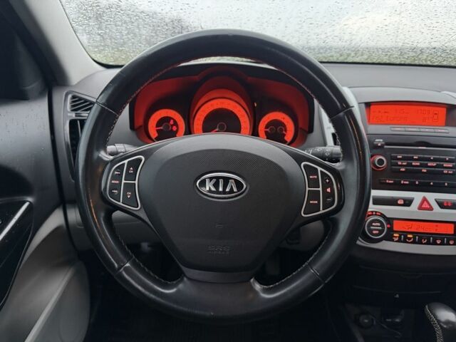 Серый Киа Сид, объемом двигателя 1.6 л и пробегом 218 тыс. км за 6750 $, фото 5 на Automoto.ua