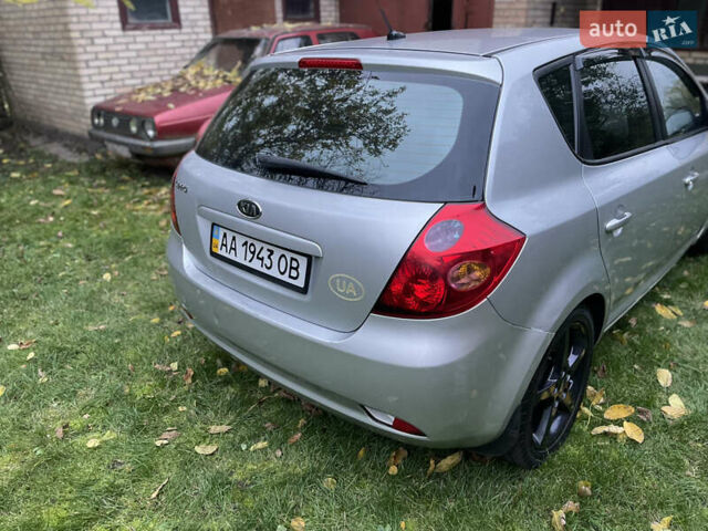 Серый Киа Сид, объемом двигателя 1.4 л и пробегом 273 тыс. км за 4800 $, фото 22 на Automoto.ua