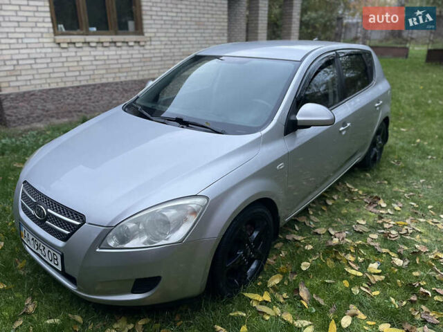 Серый Киа Сид, объемом двигателя 1.4 л и пробегом 273 тыс. км за 4800 $, фото 30 на Automoto.ua